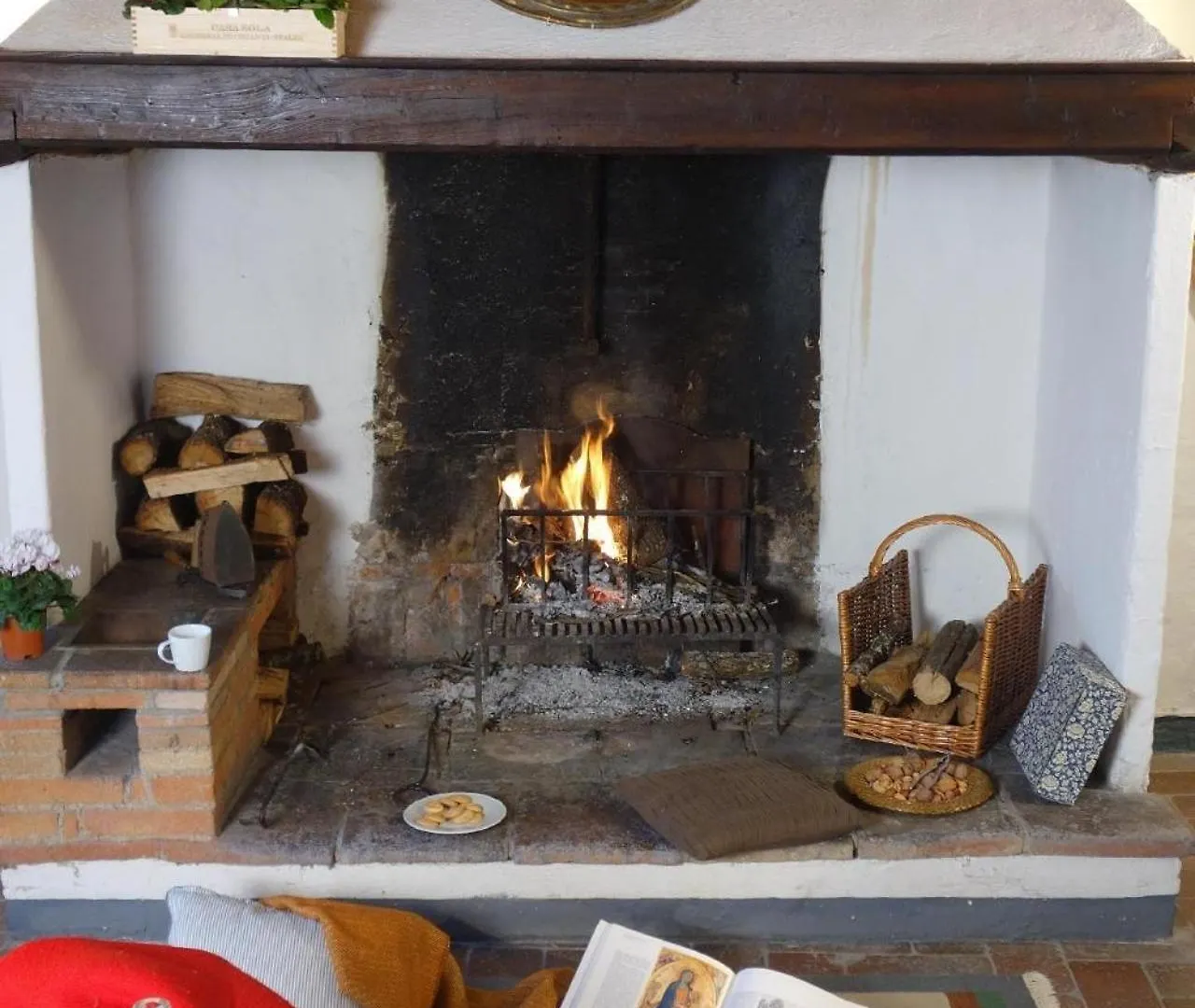 Apartment Ferienwohnung Gruen San Donato in Poggio Italy