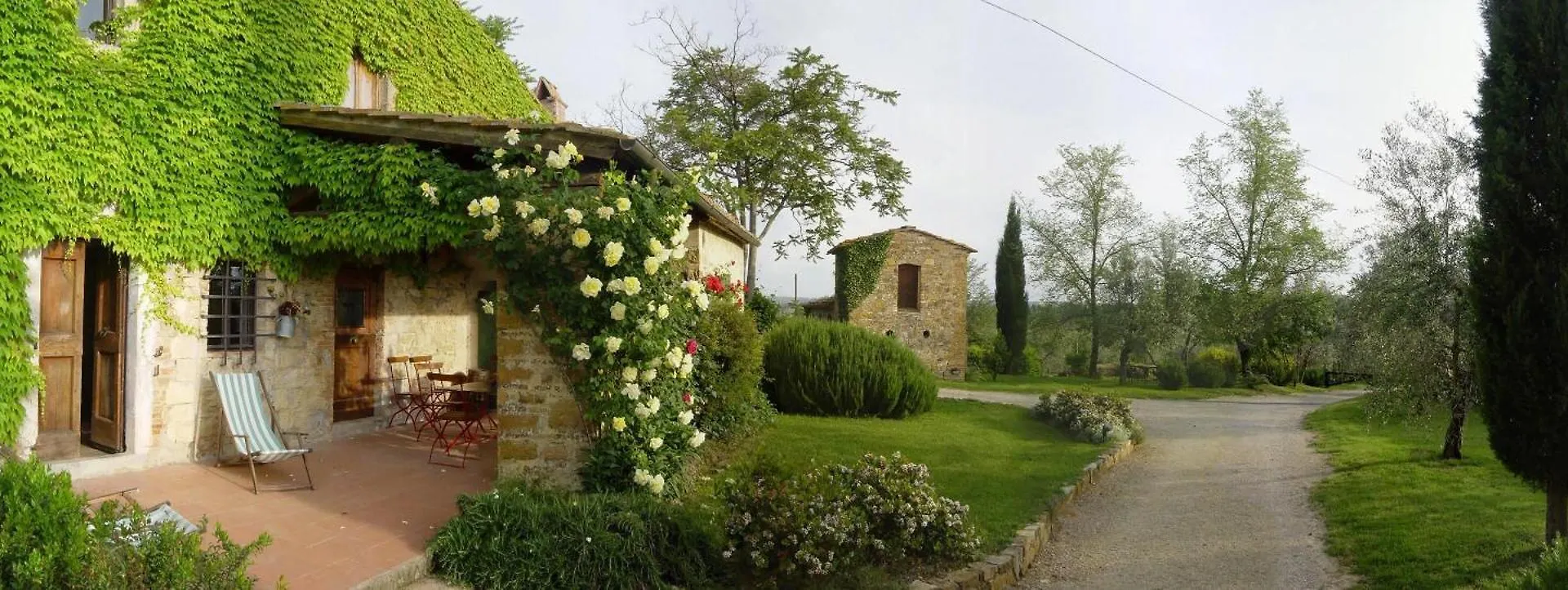 Ferienwohnung Gruen San Donato in Poggio Apartment